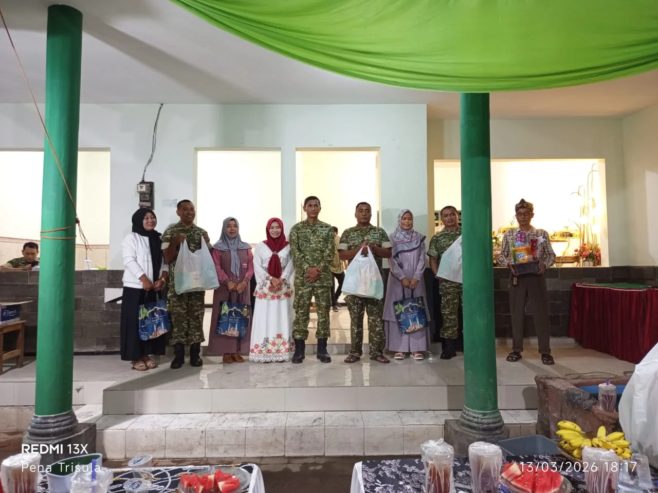 Koramil 0820-01 Kanigaran Probolinggo dan Media Online Nasional Pena Trisula Group Gelar Kegiatan Bagi Takjil dan Buka Bersama