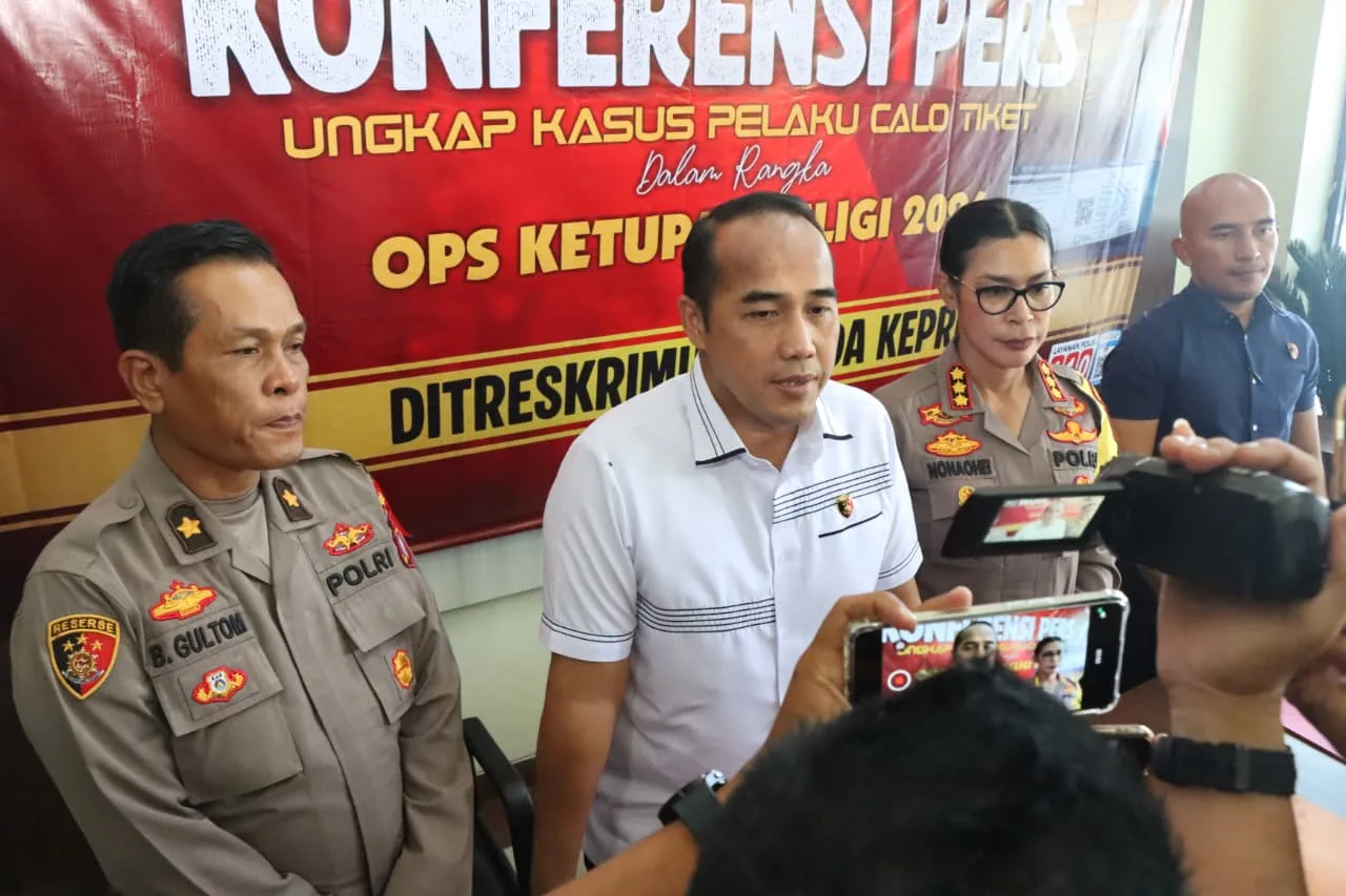 Satgas Gakkum OPS Seligi ketupat 2026 Polda Kepri Ungkap praktik penipuan Calo tiket kapal Pelni di pelabuhan batu Ampar