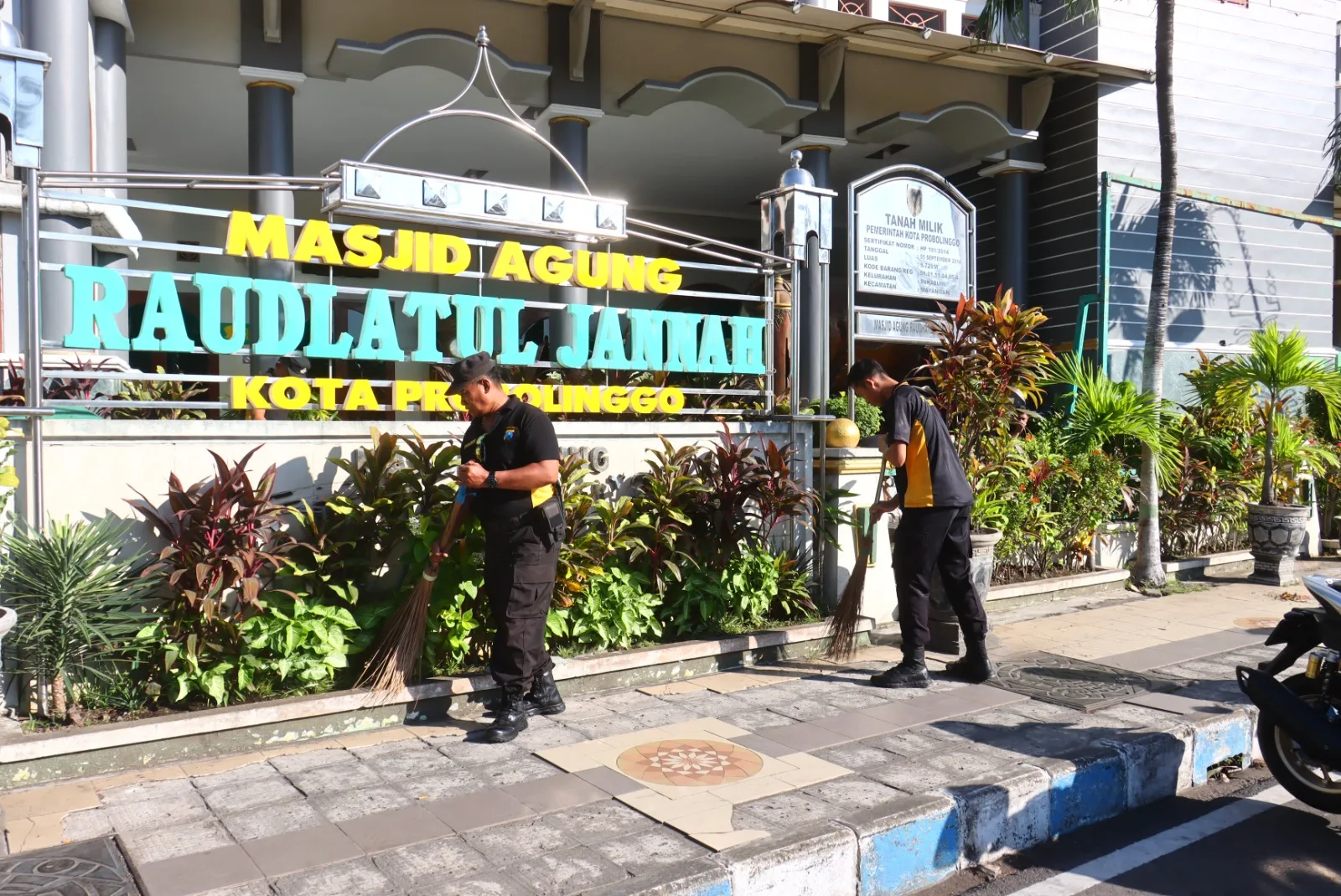 Sambut Hari Bhayangkara ke-80, Polres Probolinggo Kota Gelar Bakti Religi di Masjid, Gereja hingga Klenteng