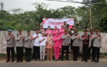 Polres Tangerang Selatan Gelar Ziarah dan Tabur Bunga di Makam Personel Polri yang Gugur dalam Tugas