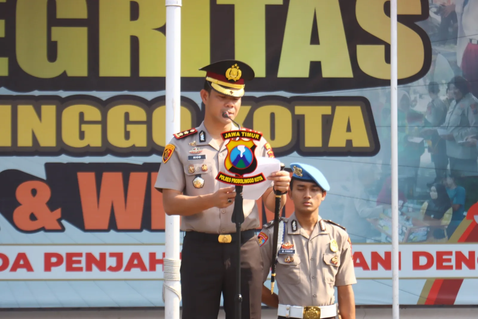 Polres Probolinggo Kota Beri Penghargaan ke 10 Personel Berprestasi