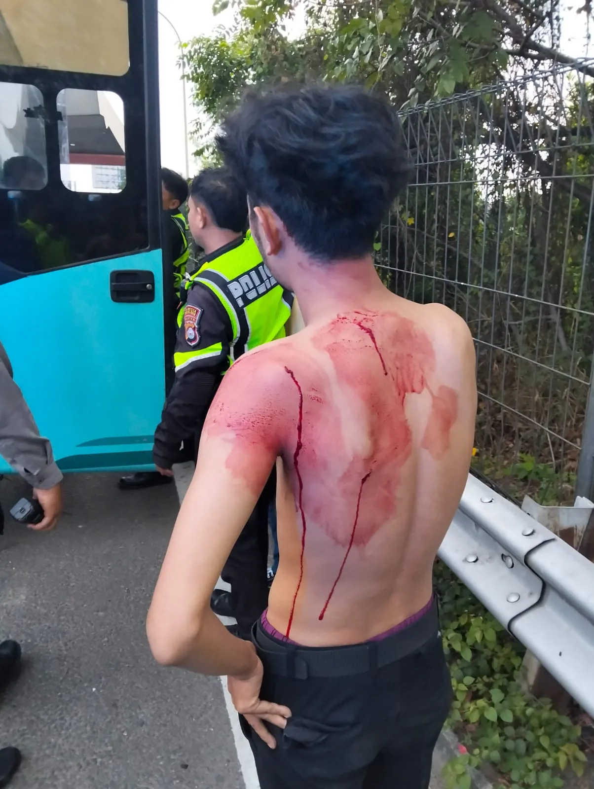 Patroli PJR Polda Banten Ringkus Dua Terduga Penusukan Calon Penumpang Bus