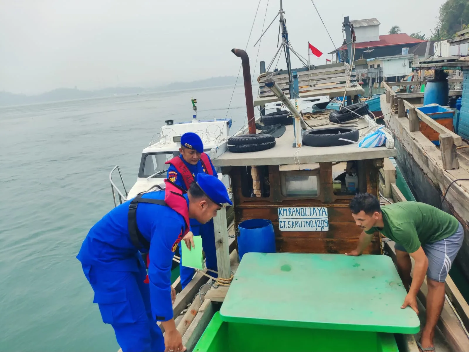 Satpolairud Polres Lingga Gelar Patroli Perairan, Dukung Program Prioritas Kapolri Dan Jaga Keamanan Laut